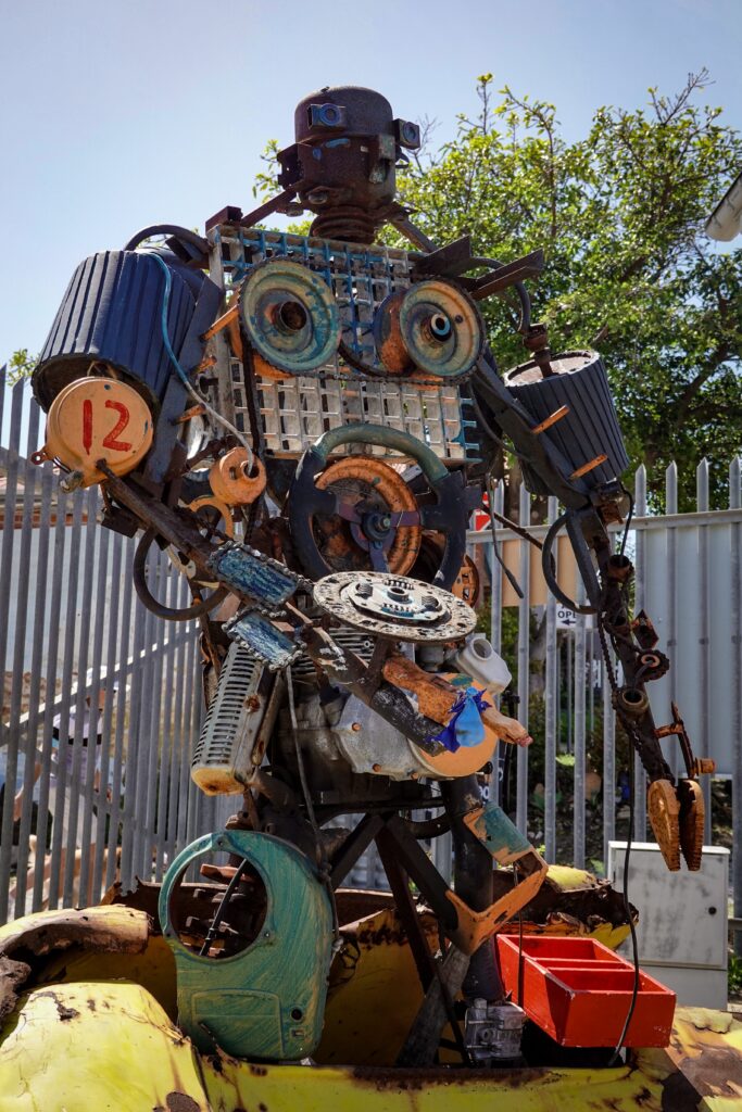 Photo_robot_upcycling_by_Magda_Ehlers